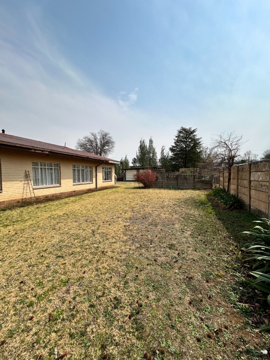 4 Bedroom Property for Sale in Hospitaalheuwel Free State